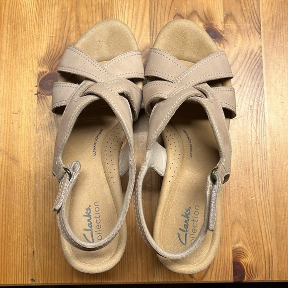 Clark’s wedges - Picture 1 of 4